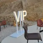 واجهات كلادنق حروف بارزة. استيل. اكرليك. زنكور. بنرات .استي