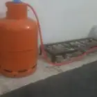 غاز وموقد للبيع 200 ريال