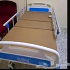 سرير طبي كهربائي