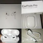 سماعه ايفون اصلي مشاء الله تبارك الله ومع شاحن ايفون السوم