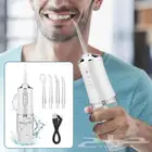 خيط مائي للأسنان