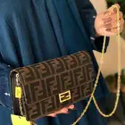 شنطه فندي هاي كوالتي بالوان جذابه شامل التوصيل والشحن