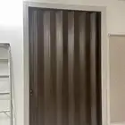 باب خشب . باب جلد . باب كرديون . باب بلاستيك . باب سحب