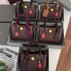شنط ماركة ايترو ماستر مع الملحقات نفس الصوره