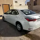 كورولا 2017 حاله جيده بدي وكاله معادا رفرف يمين ويسار ممشي