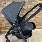 عربة وسرير جديد وكرسي سيارة