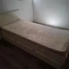 سرير نفر مع مرتبة