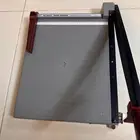 قطاعة أوراق مكتبية