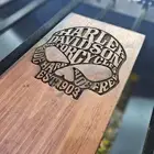 حفر ليزر وقص الاكريليك واعمال الدعايه والاعلان