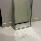 مرايا مستعمل نظيف مقاس 20سم في 30سم