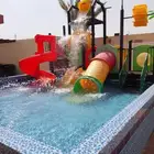 استراحة الشرق قسمين