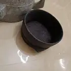 قدور من الحجر مقاس كبير والآخر صغير