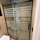 زجاج. سكريت. شاور. واجهات. حاجز. قزاز