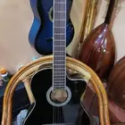 جيتار (قيتار) ياماها وصيني واعواد موسيقية