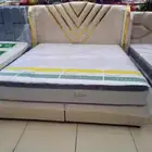 سراير ومراتب ومخدات وبطانيات ومفارش