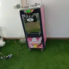 مكاين آيس كريم للايجار
