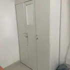 غرفة للبيع ومجلس ودولاب مطبخ
