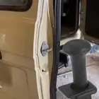 كلبس قفل الباب الخلفي