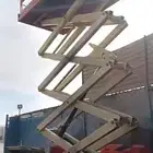 تأجير معدات ثقيله وخفيفه مانلفت وسيزر لفت جميع المقاسات