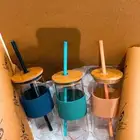 اكواب زجاج مع مصاص