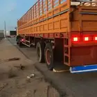 تريله جوانب عاليه لنقل البضايع