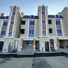 للبيع شقه دور ثاني مصعد راكب جاهزتشطيب راقي حي المعارض520الف