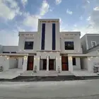 للبيع روف علوي مع ملحق تشطيب فاخر خلف ملعب المحاله