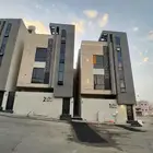 للبيع شقه دور ثاني ملحق وسطح خاص بالشقه تشطيب راقي 590الف