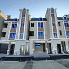 للبيع شقه دور ثاني مصعد راكب جاهز حي المعارض من 520الف