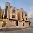 للبيع شقه دور ثاني مصعد راكب جاهز سطح مستقل بالضيافه520الف