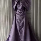 فستان للبيع