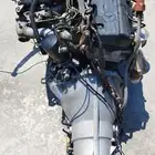 للبيع ماكينه مرسيدس سته سلندر مع القير