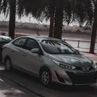 يارس فضي