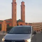 باص فان نظيف مع السائق