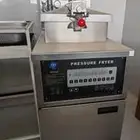 عده مطعم غالبيتها استخدام ثلاث شهور