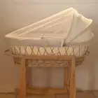 للبيع سرير هزاز للمواليد