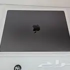للبيع MacBook Pro M4 أسود فلكي (قليل استخدام شبه جديد)