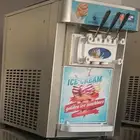 مكينة اسكريم