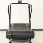 جهاز المشي الميكانيكي بدون كهرباء