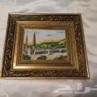 تحف متنوعة ولوحات وشموع