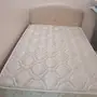 سرير للبيع 