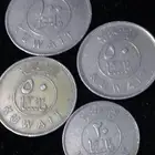 عمله قديمه كويتيه. His work is old Kuwaiti