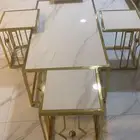 طاولة للبيع