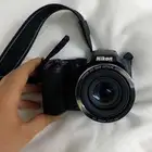 كاميرا نيكون مع ستاند ب750 ريال