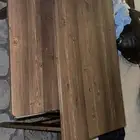 للبيع طاوله كمبيوتر ما ساكو لون بني