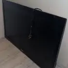 شاشه تلفزيون بحاله سليمه