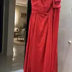 فستان جديد لم يلبس ابدا