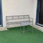 كرسي حديد وطاوله