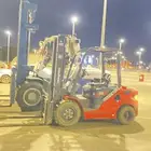 رافعات كبير صغير للإيجار يومي شهري