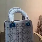 شنطة ديور جديدة اخذتها 190 ببيعها ب100 ريال